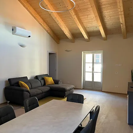 Apartamento La Loggia Di Piazza Maggiore *